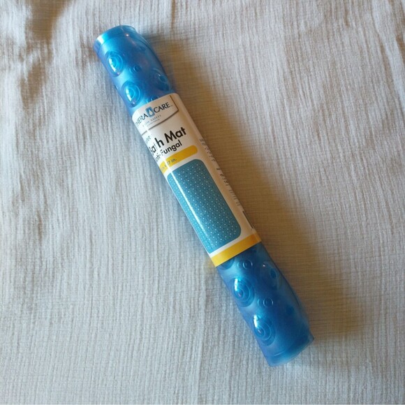 Theracare Antifungal Safety Bath Mat 15 in X 27 Inch NEW - Picture 2 of 3